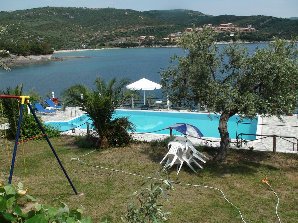 Assa Inn Pyrgadikia Exterior foto