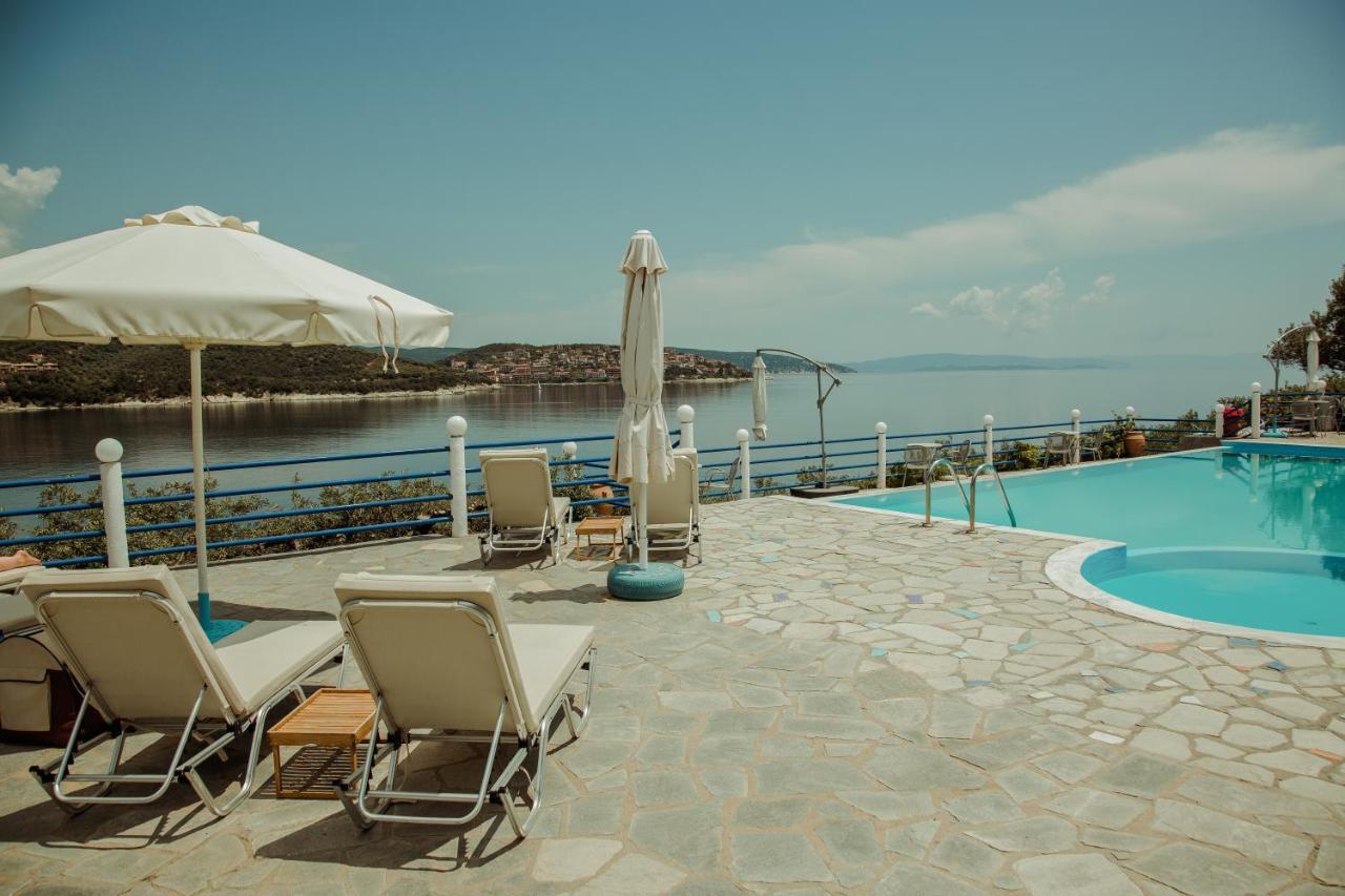 Assa Inn Pyrgadikia Exterior foto