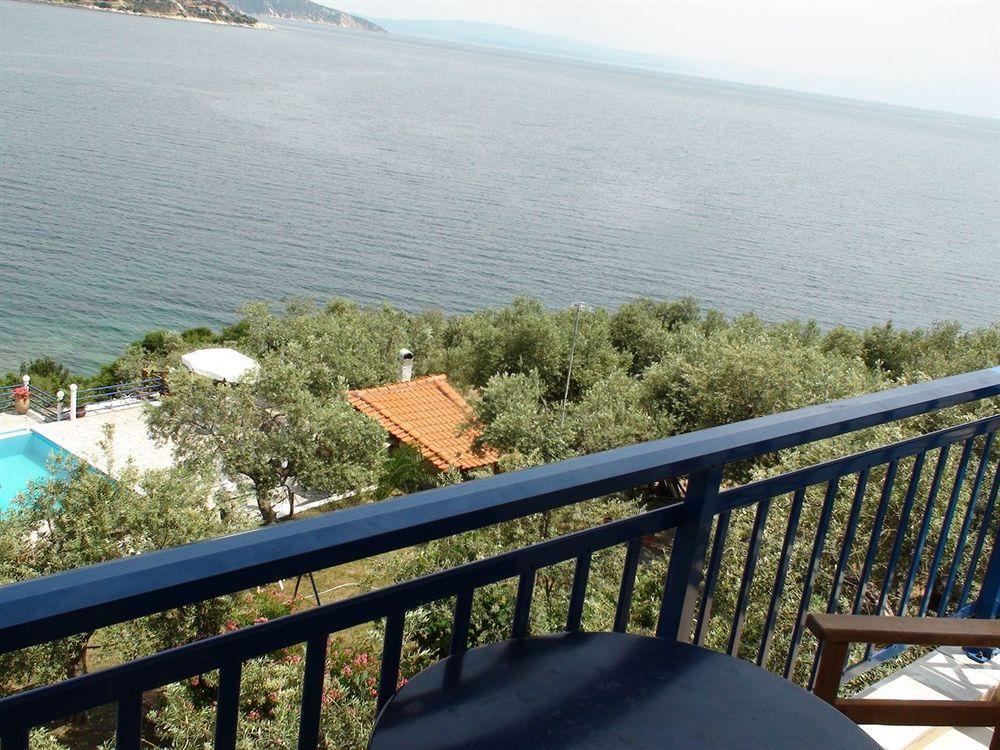 Assa Inn Pyrgadikia Exterior foto