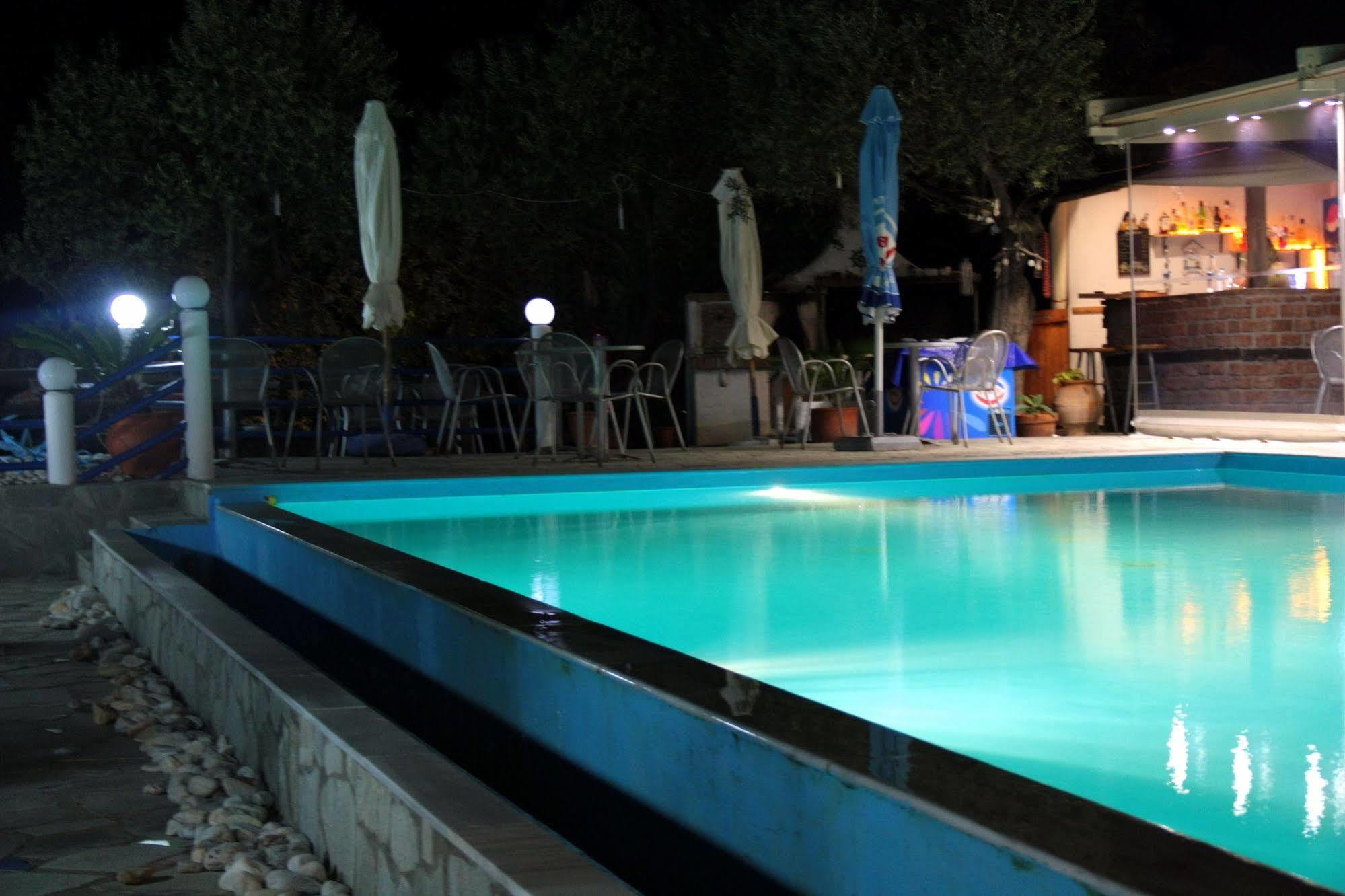 Assa Inn Pyrgadikia Exterior foto
